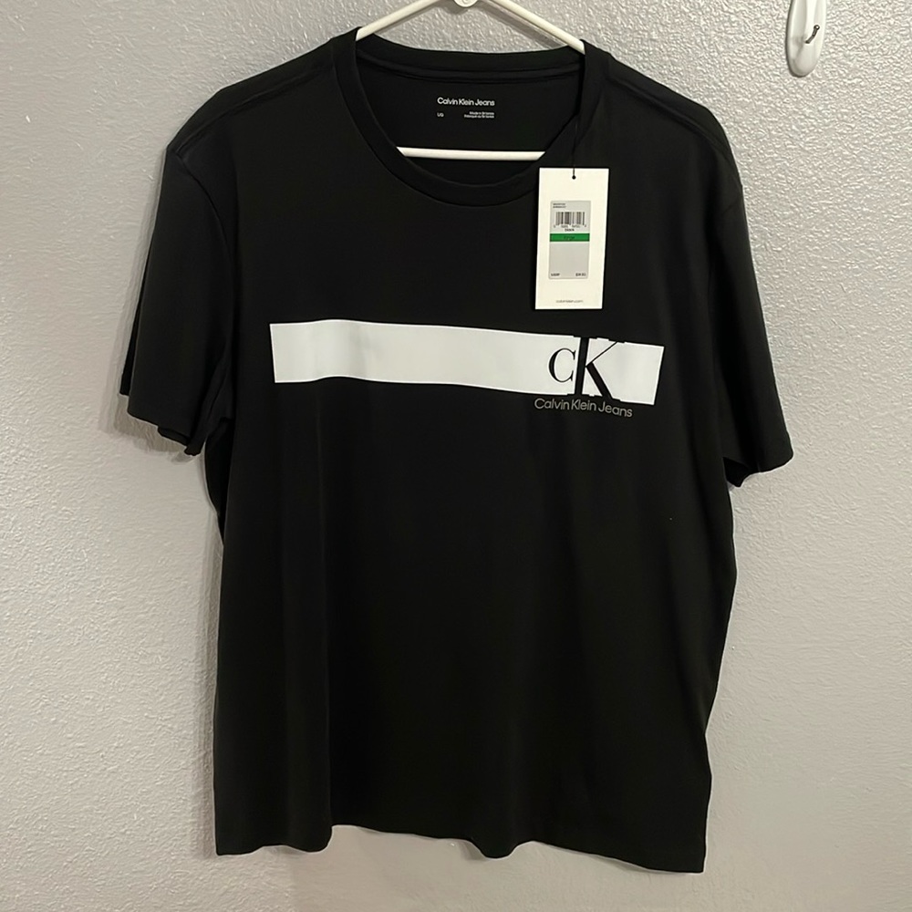 CK men tshirt